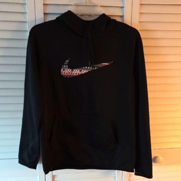 Nike Sweaters - Nike Women's Black Pullover Hoodie With Coral